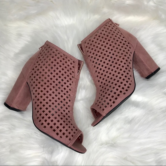 💥LAST PAIR SIZE 9💥MAUVE VEGAN SUEDE ANKLE BOOTS - Picture 3 of 8